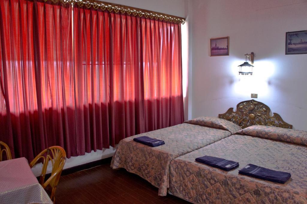 Royal Jommanee Hotel Nongkhai 廊开 客房 照片